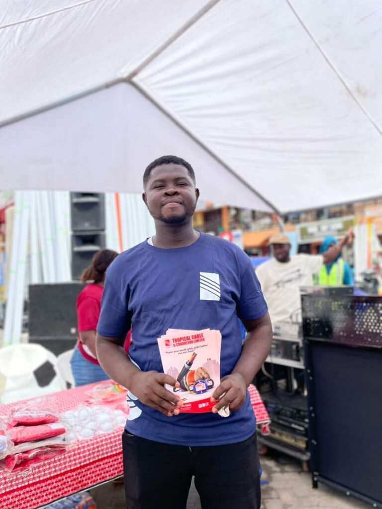 Opera Square Market Activation